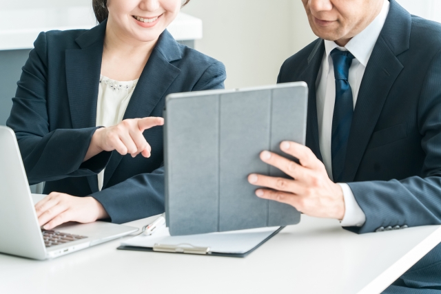 ROIを左右するフリーペーパー広告の特徴とは?